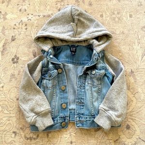 Gap boys denim hooded jacket - size 2T